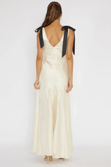 New York Minute Bow Shoulder Dress Oyster